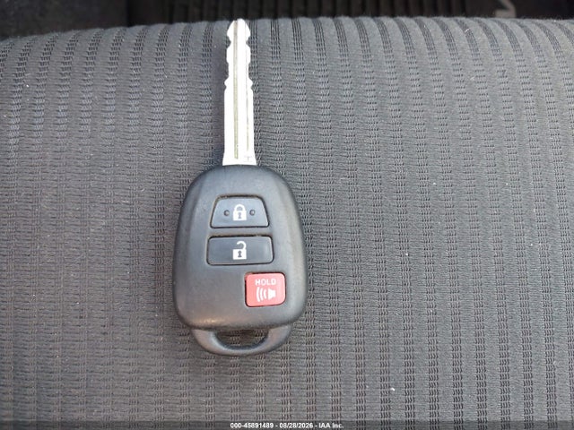 Toyota RAV4 LE 2018 JTMBFREV8JJ217338 Image 11