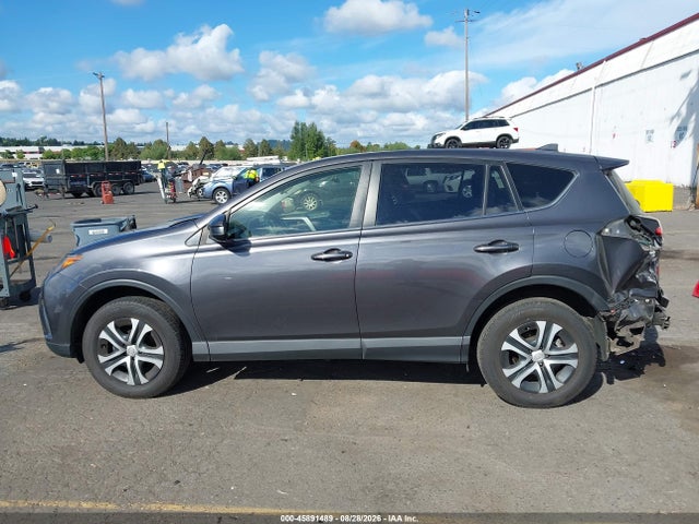 Toyota RAV4 LE 2018 JTMBFREV8JJ217338 Image 15