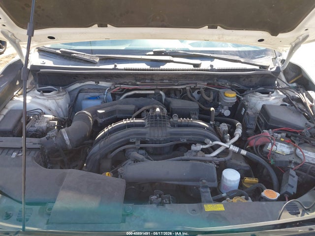 JF2GTABC0JH205647 Subaru Crosstrek 2.0i Premium