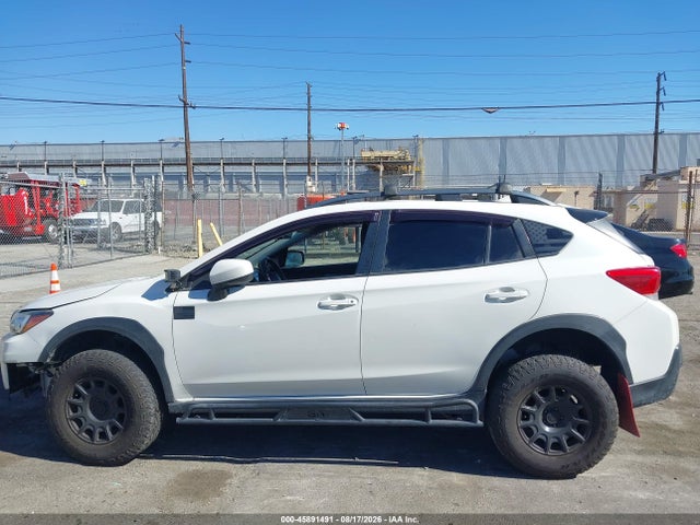 JF2GTABC0JH205647 Subaru Crosstrek 2.0i Premium