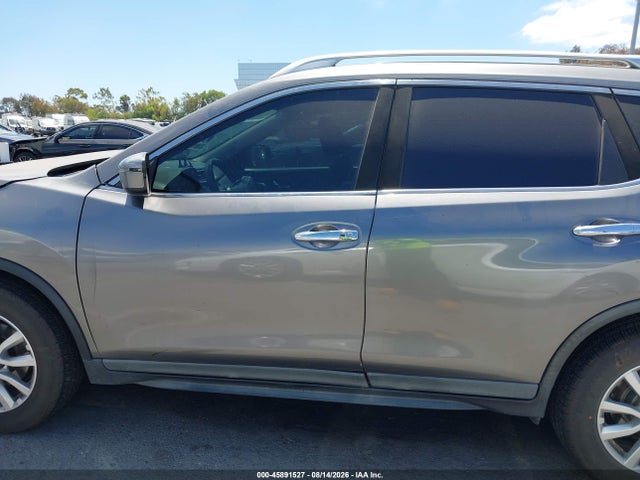 45891527 :رقم المزاد ، KNMAT2MT6HP616543 vin ، 2017 Nissan Rogue Sv مزاد بيع