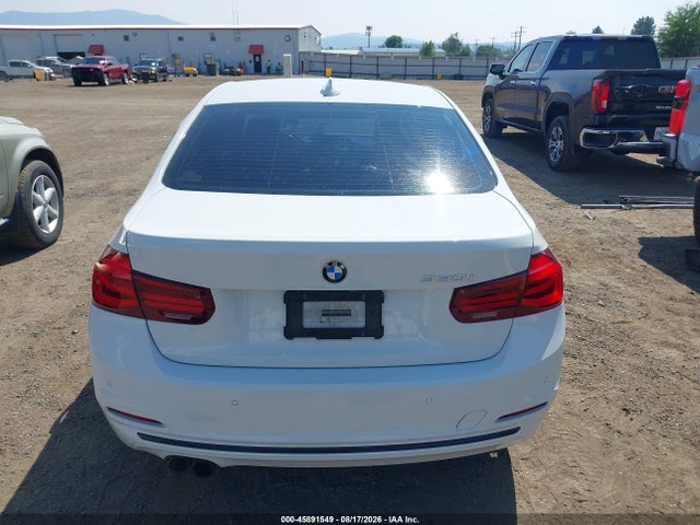 BMW 330I 2018 WBA8B9G59JNU97103 Image 16