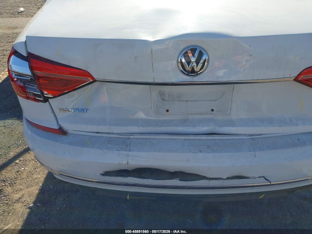 Aukcja sprzedaży 2016 Volkswagen Passat 1.8t R-line, vin: 1VWAT7A35GC057636, numer aukcji: 45891560