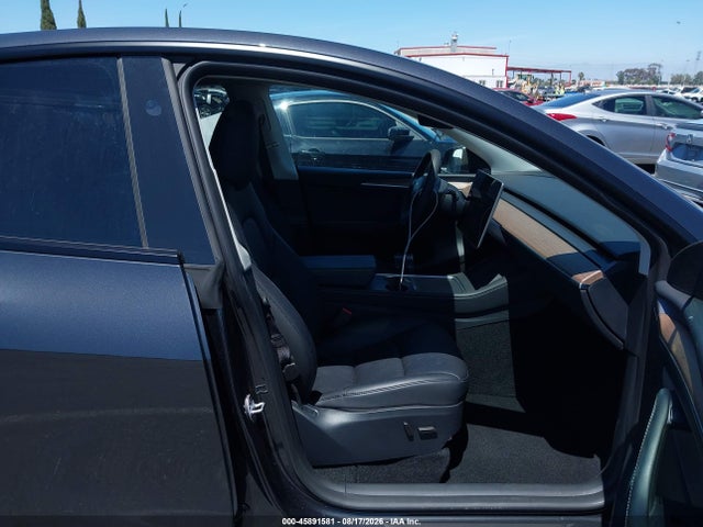 45891581 :رقم المزاد ، 7SAYGAEE5RF993585 vin ، 2024 Tesla Model Y Long Range Dual Motor All-wheel Drive مزاد بيع