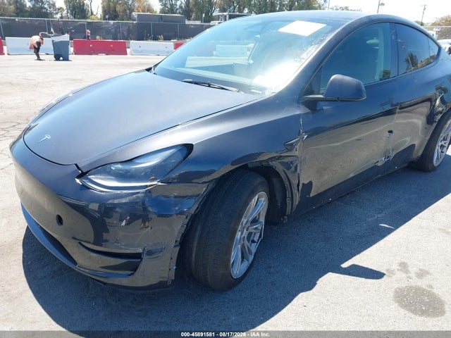 45891581 :رقم المزاد ، 7SAYGAEE5RF993585 vin ، 2024 Tesla Model Y Long Range Dual Motor All-wheel Drive مزاد بيع