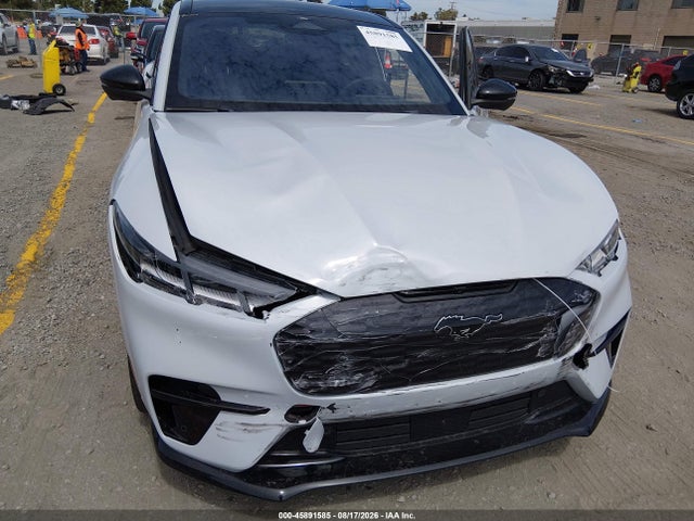 Продажа на аукционе авто 2023 Ford Mustang Mach-e Gt, vin: 3FMTK4SE3PMA87175, номер лота: 45891585