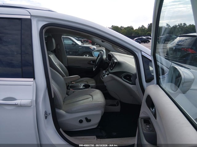Продаж на аукціоні авто 2018 Chrysler Pacifica Touring L Plus, vin: 2C4RC1EG5JR171165, номер лоту: 45891750