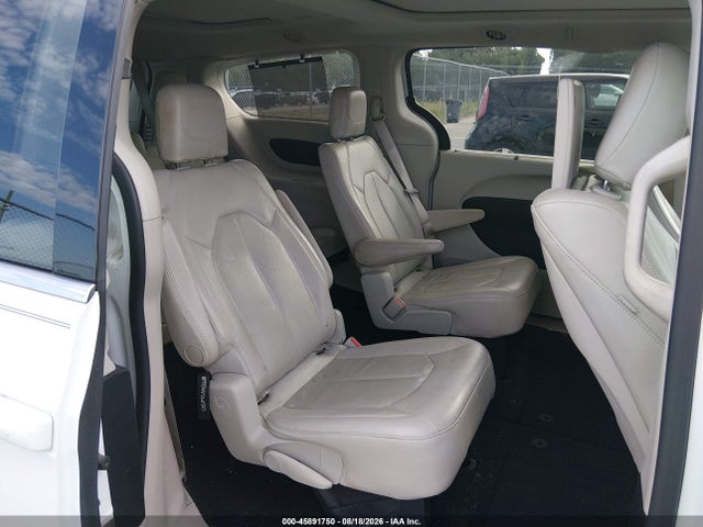 Продаж на аукціоні авто 2018 Chrysler Pacifica Touring L Plus, vin: 2C4RC1EG5JR171165, номер лоту: 45891750