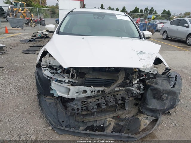 1FADP3N22FL341860 Ford Focus Titanium