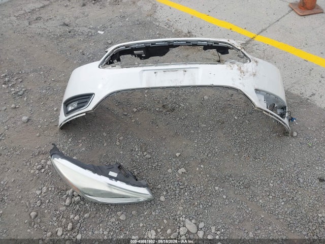 Продаж на аукціоні авто 2015 Ford Focus Titanium, vin: 1FADP3N22FL341860, номер лоту: 45891802