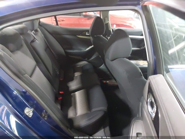 45891830 :رقم المزاد ، 1N4AA6AP4GC404627 vin ، 2016 Nissan Maxima 3.5 S مزاد بيع