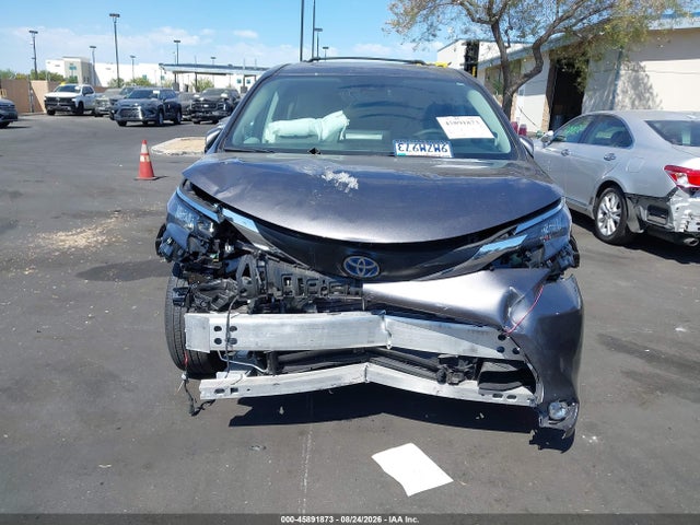 Toyota SIENNA XLE 2024 5TDJRKEC3RS213415 Image 6