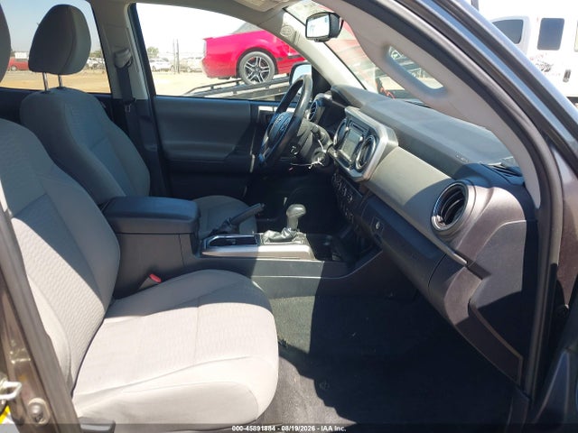 3TMCZ5AN7KM218205 Toyota Tacoma Sr5 V6