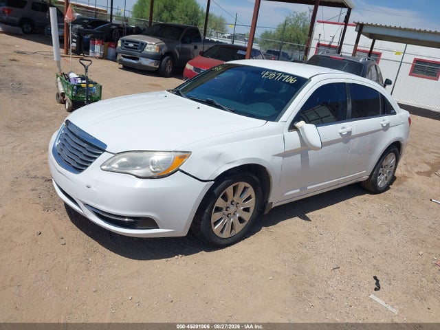 45891906 :رقم المزاد ، 1C3CCBAB1DN647164 vin ، 2013 Chrysler 200 Lx مزاد بيع