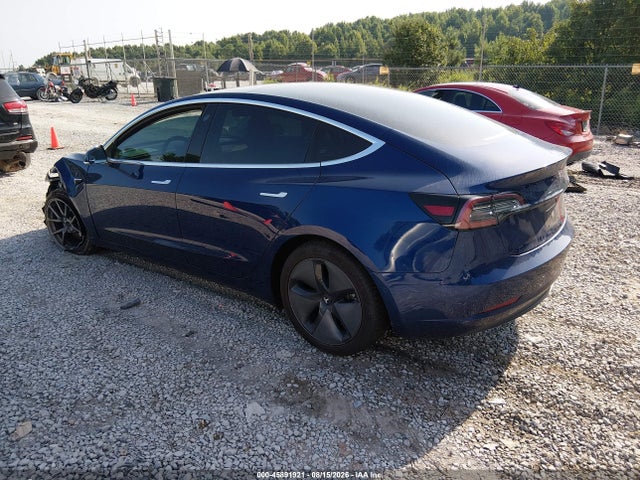 Продажа на аукционе авто 2018 Tesla Model 3 Long Range/mid Range, vin: 5YJ3E1EA5JF058999, номер лота: 45891921