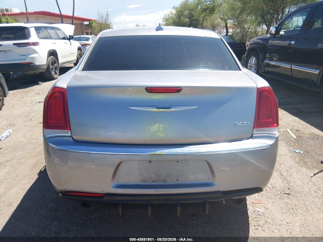 Chrysler 300 Limited Awd 2018 2C3CCAKGXJH226696 Image 16