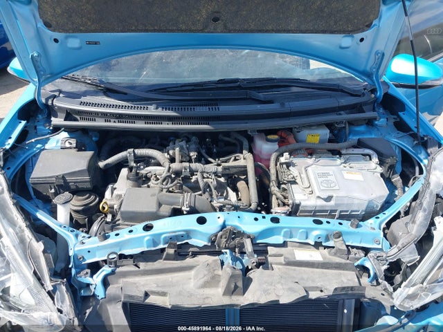 JTDKDTB32F1109097 Toyota Prius C Four