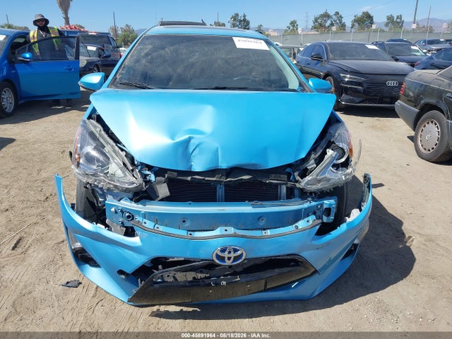 JTDKDTB32F1109097 Toyota Prius C Four