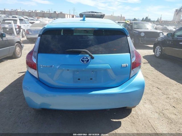 JTDKDTB32F1109097 Toyota Prius C Four