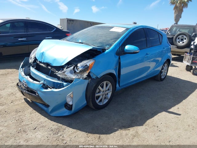 JTDKDTB32F1109097 Toyota Prius C Four