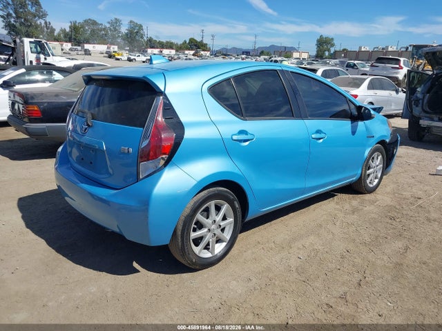 JTDKDTB32F1109097 Toyota Prius C Four