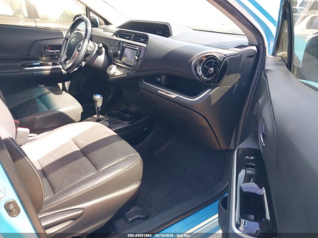 JTDKDTB32F1109097 Toyota Prius C Four