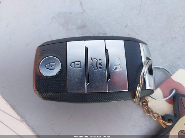 45891969 :رقم المزاد ، 5XYPK4A17GG008317 vin ، 2016 Kia Sorento 2.0t Sxl مزاد بيع