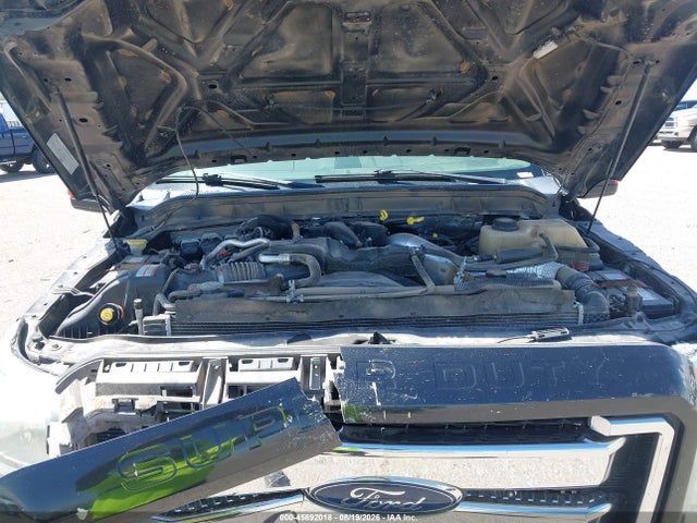 45892018 :رقم المزاد ، 1FT8W3BTXFEB88175 vin ، 2015 Ford F-350 Lariat مزاد بيع