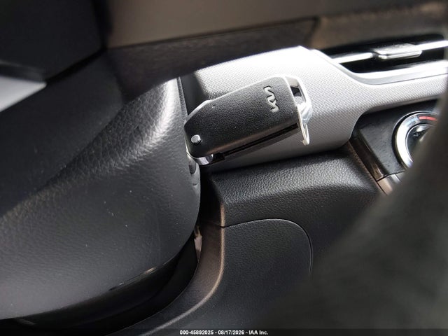 Продажа на аукционе авто 2026 Kia Seltos Lx, vin: KNDEPCAA9T7915323, номер лота: 45892025