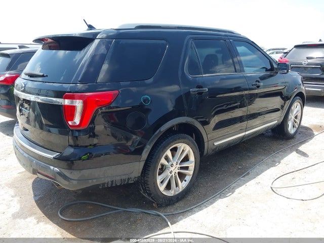 Ford EXPLORER XLT 2018 1FM5K7D84JGC26667 Image 4