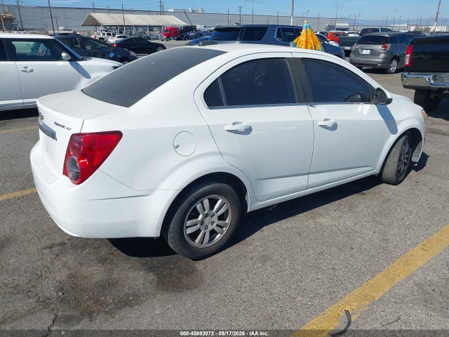 1G1JC5SGXF4102435 Chevrolet Sonic Lt Auto