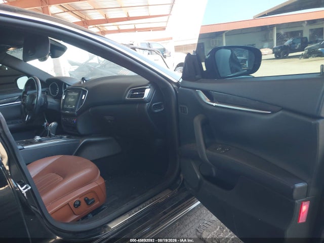 2018 Maserati Ghibli S მანქანა იყიდება აუქციონზე, vin: ZAM57YSA9J1271006, აუქციონის ნომერი: 45892092