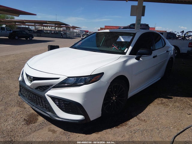 45892180 :رقم المزاد ، 4T1G11AK5NU022198 vin ، 2022 Toyota Camry Se Nightshade Edition مزاد بيع