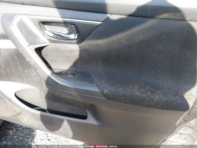 2015 Nissan Altima 2.5 Sv მანქანა იყიდება აუქციონზე, vin: 1N4AL3AP7FC163640, აუქციონის ნომერი: 45892290