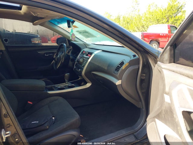 2015 Nissan Altima 2.5 Sv მანქანა იყიდება აუქციონზე, vin: 1N4AL3AP7FC163640, აუქციონის ნომერი: 45892290