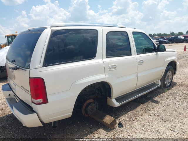45892295 :رقم المزاد ، 1GYEC63T75R115083 vin ، 2005 Cadillac Escalade Standard مزاد بيع