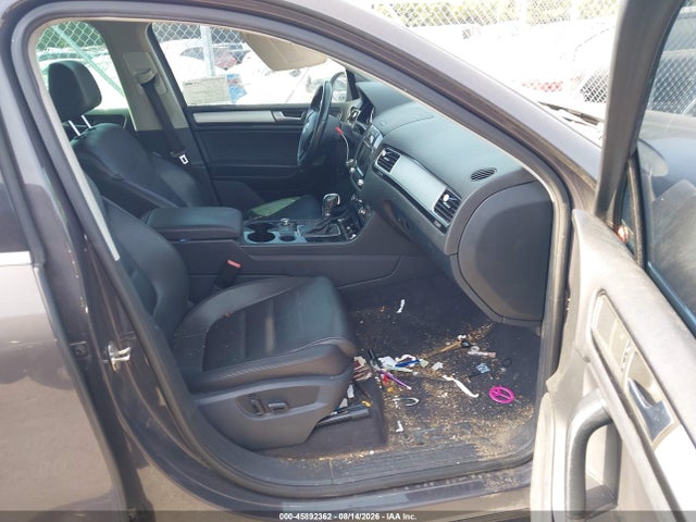 2013 Volkswagen Touareg Vr6 Sport მანქანა იყიდება აუქციონზე, vin: WVGEF9BPXDD006286, აუქციონის ნომერი: 45892362