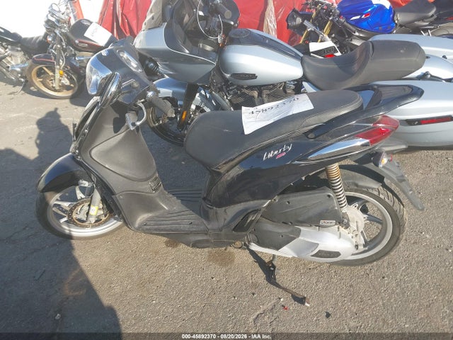 Piaggio Liberty 150/150 S 2023 ZAPM898G2P7003885 Image 12