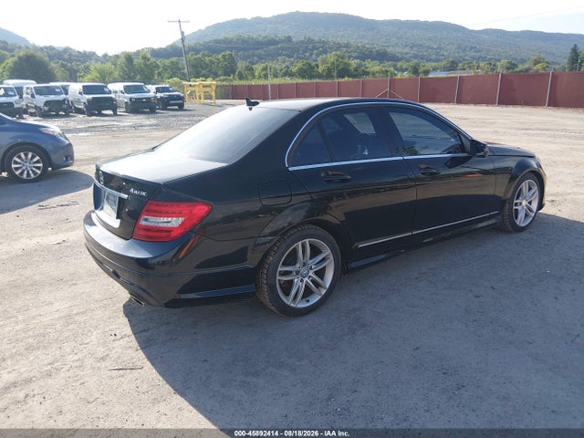 Auction sale of the 2012 Mercedes-benz C 300 Luxury 4matic/sport 4matic, vin: WDDGF8BB5CR203109, lot number: 45892414