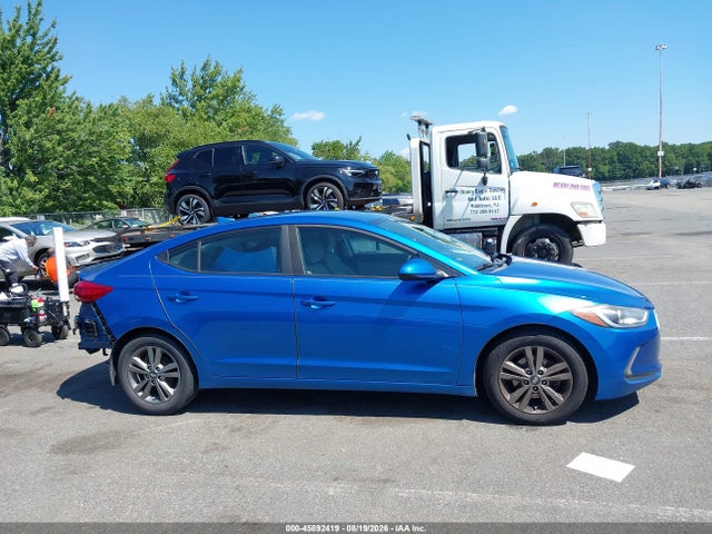 Продажа на аукционе авто 2017 Hyundai Elantra Se, vin: 5NPD84LF4HH014354, номер лота: 45892419