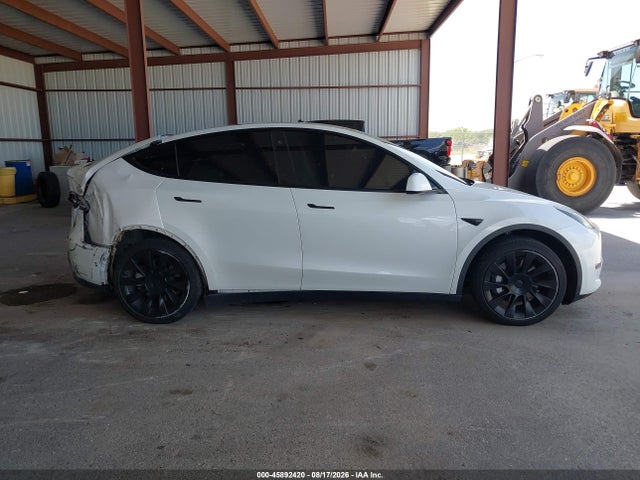 Продажа на аукционе авто 2021 Tesla Model Y Long Range Dual Motor All-wheel Drive, vin: 5YJYGDEE8MF256565, номер лота: 45892420