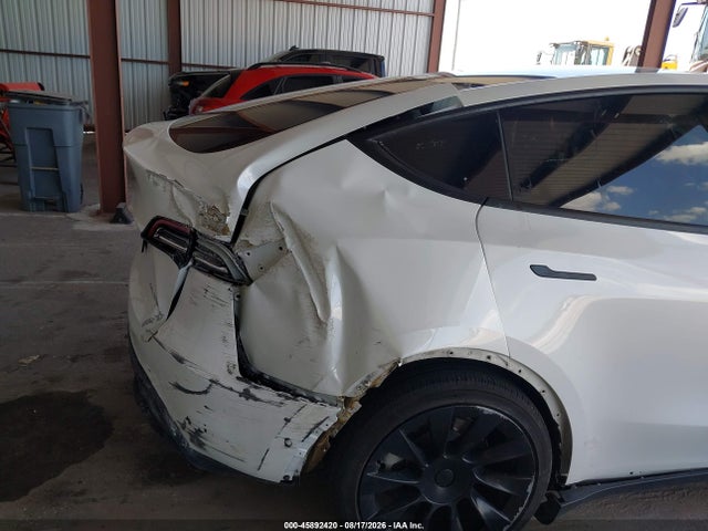 Продажа на аукционе авто 2021 Tesla Model Y Long Range Dual Motor All-wheel Drive, vin: 5YJYGDEE8MF256565, номер лота: 45892420