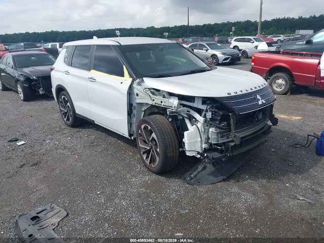 2022 Mitsubishi Outlander Black Edition 2wd/se 2.5 2wd/se Launch Edition 2wd მანქანა იყიდება აუქციონზე, vin: JA4J3UA85NZ081470, აუქციონის ნომერი: 45892462