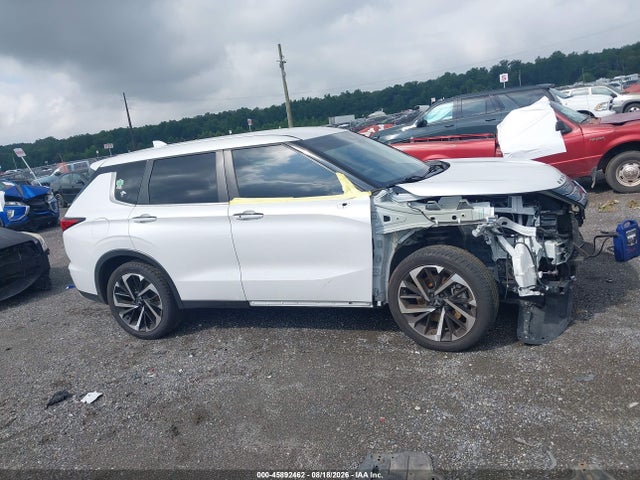 2022 Mitsubishi Outlander Black Edition 2wd/se 2.5 2wd/se Launch Edition 2wd მანქანა იყიდება აუქციონზე, vin: JA4J3UA85NZ081470, აუქციონის ნომერი: 45892462
