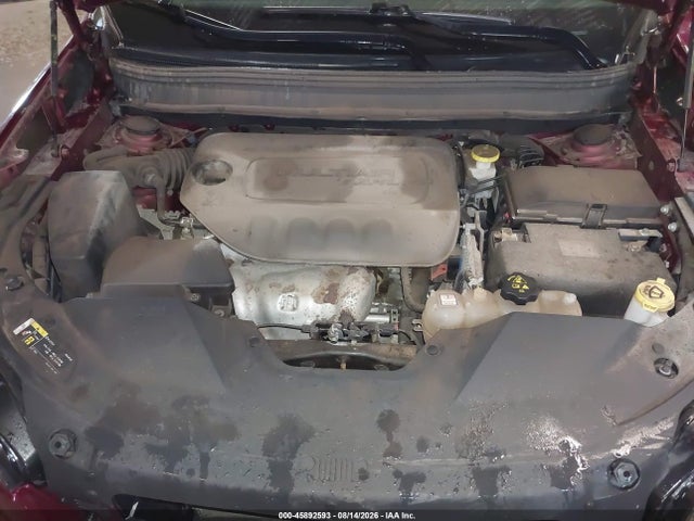 45892593 :رقم المزاد ، 1C4PJMCB6KD440297 vin ، 2019 Jeep Cherokee Latitude 4x4 مزاد بيع