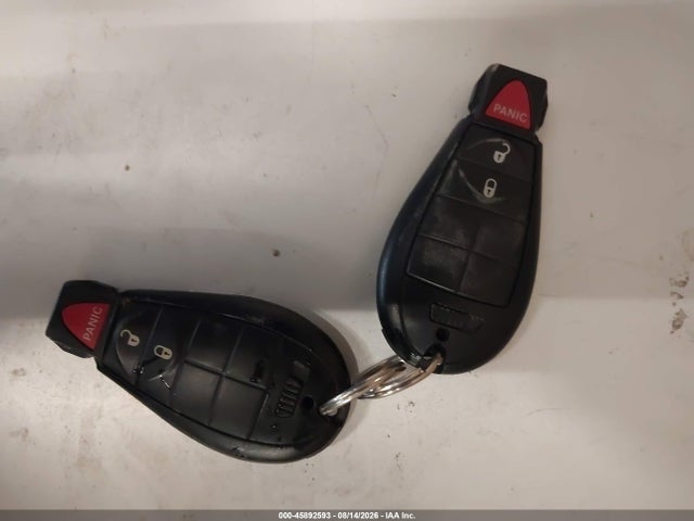 45892593 :رقم المزاد ، 1C4PJMCB6KD440297 vin ، 2019 Jeep Cherokee Latitude 4x4 مزاد بيع