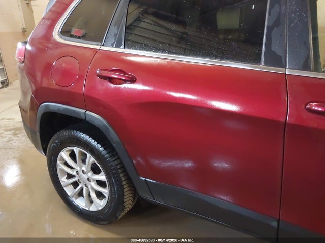 45892593 :رقم المزاد ، 1C4PJMCB6KD440297 vin ، 2019 Jeep Cherokee Latitude 4x4 مزاد بيع
