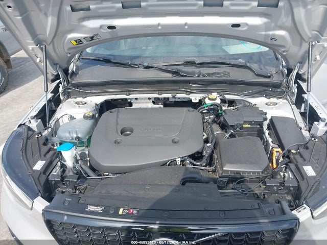 YV4L12UC0S2593227 Volvo Xc40 B5 Plus Dark Theme