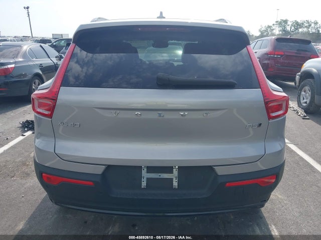 Volvo Xc40 B5 Plus Dark Theme 2025 YV4L12UC0S2593227 Image 16