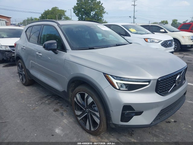Volvo Xc40 B5 Plus Dark Theme 2025 YV4L12UC0S2593227 Image 6